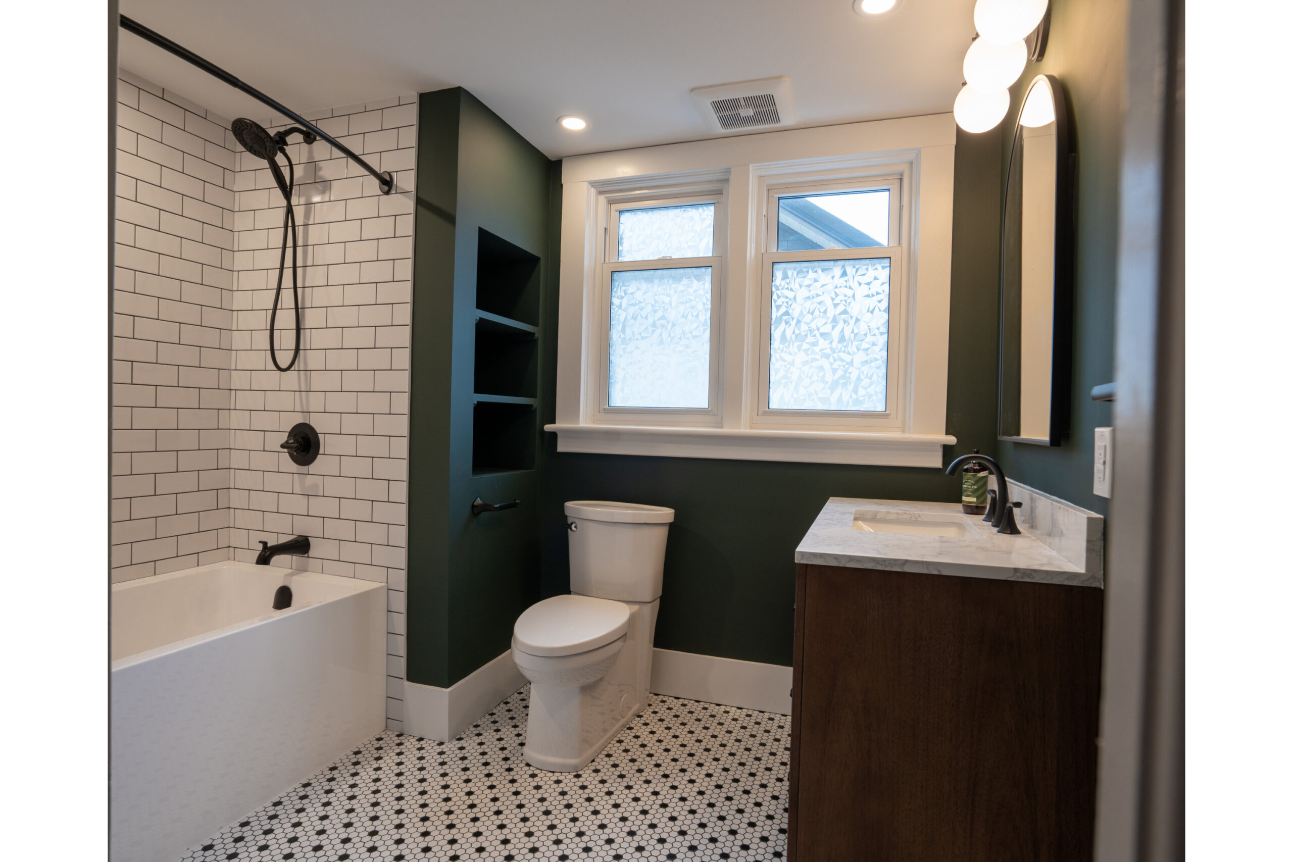 Homewood Main Bathroom Renovation Kitchener